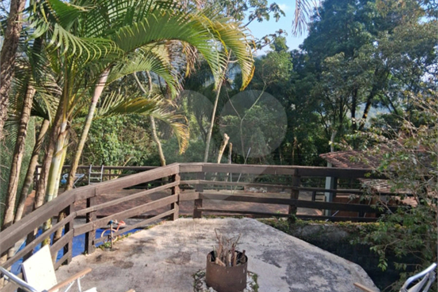 Casa à venda com 3 suítes no condomínio Alpes da Cantareira, Mairiporã - SP