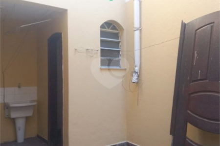 Sobrado à venda com 3 quartos em Jardim Trussardi, São Paulo, SP