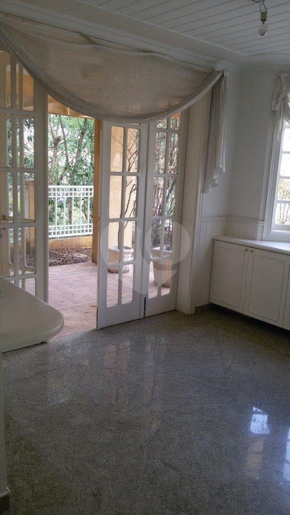 Casa à venda ou para alugar com 4 suítes no condomínio Chácara Francesa, São Paulo - SP