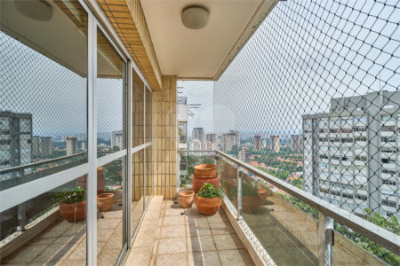 Cobertura à venda ou para alugar com 5 quartos, sendo 2 suítes, em Alto da Boa Vista, São Paulo, SP