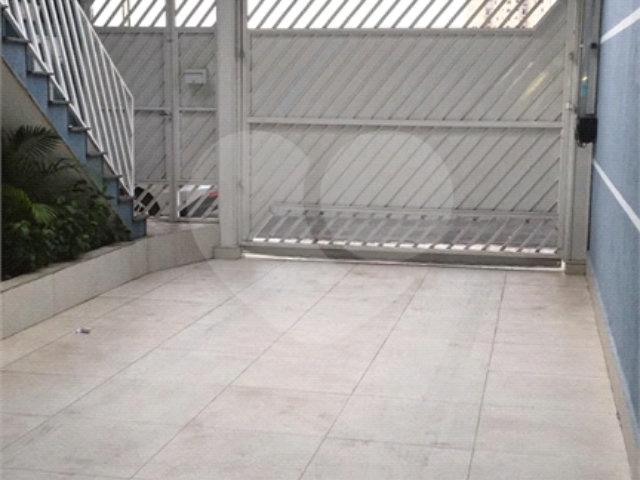 Sobrado à venda com 3 quartos, sendo 1 suíte,  em Vila Guilherme, São Paulo, SP