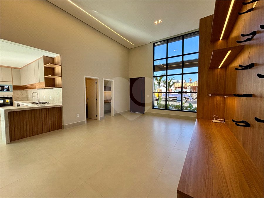 Casa à venda com 3 suítes no condomínio Residencial Dona Maria Candida, Indaiatuba - SP