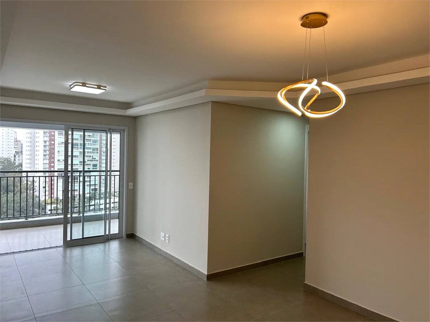 Apartamento à venda com 3 quartos, sendo 1 suíte, em Jardim Caboré, São Paulo, SP
