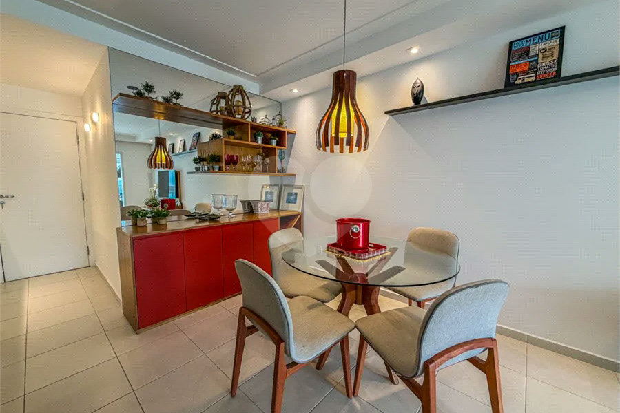 Apartamento à venda com 3 quartos, sendo 1 suíte, em Riviera de São Lourenço, Bertioga, SP