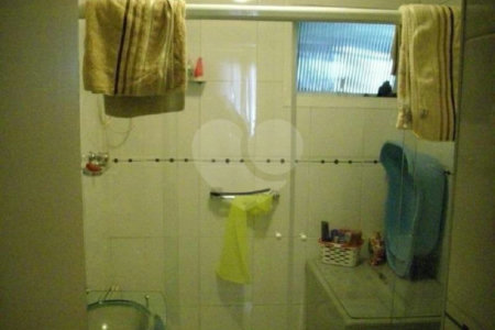 Apartamento à Venda na Paraíso / 03 Dormitórios