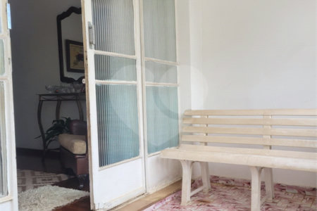 Vende-se sobrado no Centro de São Carlos