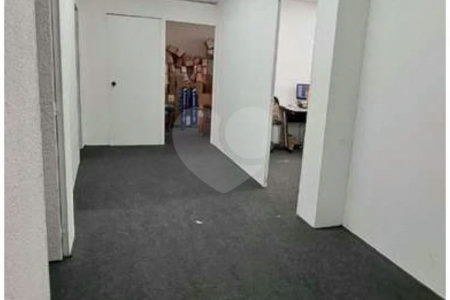 Conjunto comercial, 420 m², para venda ou locação na República