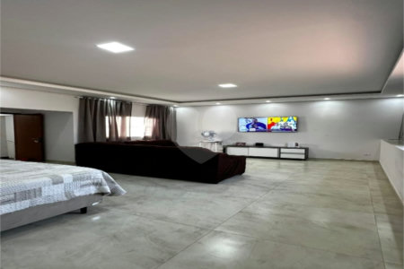 Sobrado à venda com 4 quartos, sendo 1 suíte, em Wanel Ville, Sorocaba, SP