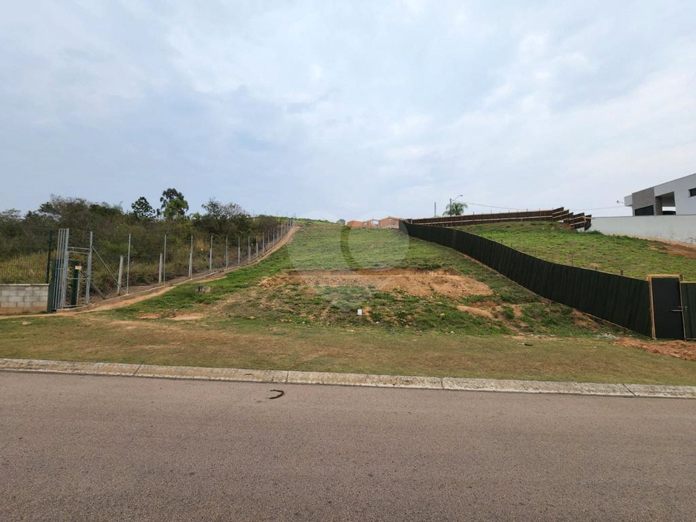 Terreno à venda no condomínio Terras da Alvorada, Jundiaí - SP