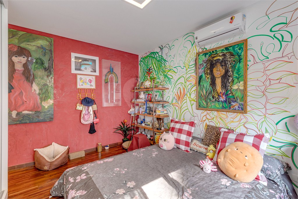 Casa à venda com 4 suítes no condomínio Residencial Canumã, São Paulo - SP