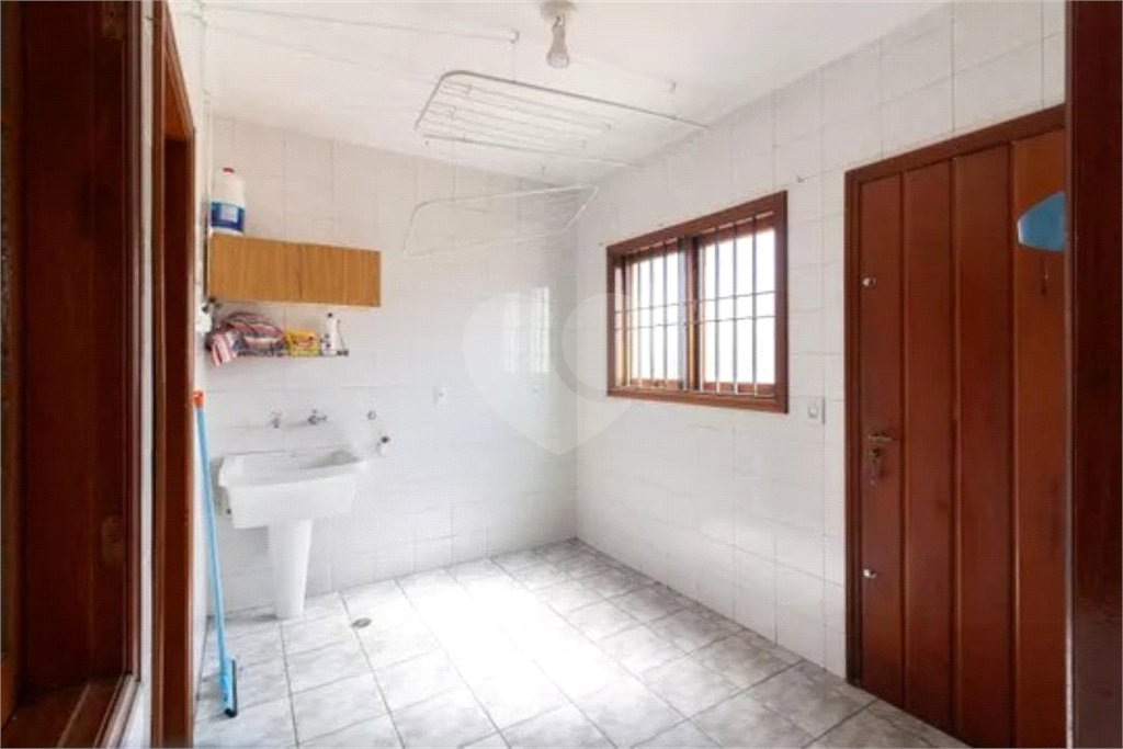 Sobrado à venda com 4 quartos em Jardim das Vertentes, São Paulo, SP