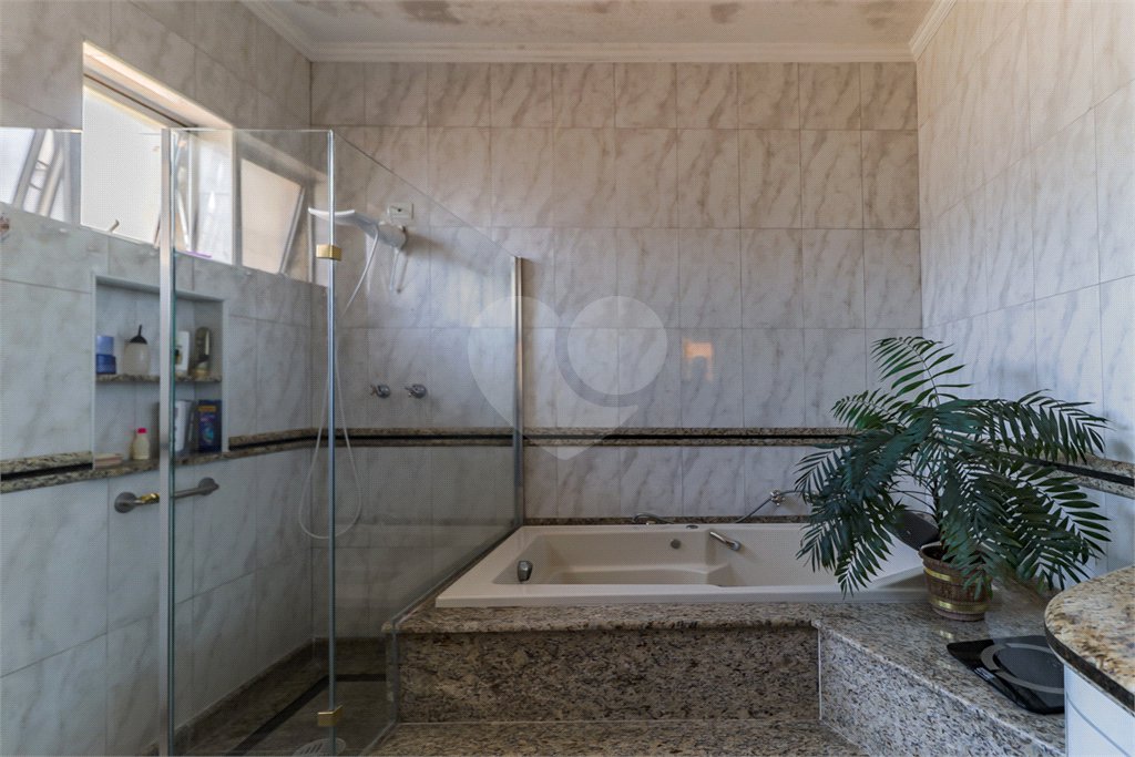 Casa Térrea à venda com 4 suítes em Alto da Lapa, São Paulo, SP
