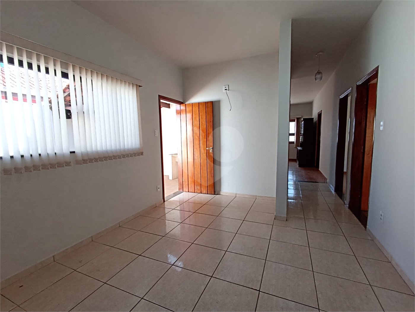 Casa à venda com 6 quartos, sendo 2 suítes, no Centro, Itapetininga, SP