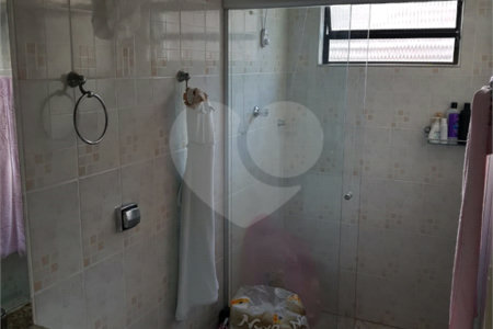 Casa à venda com 3 quartos, sendo 1 suíte, no condomínio Res Azaléias, São Paulo - SP