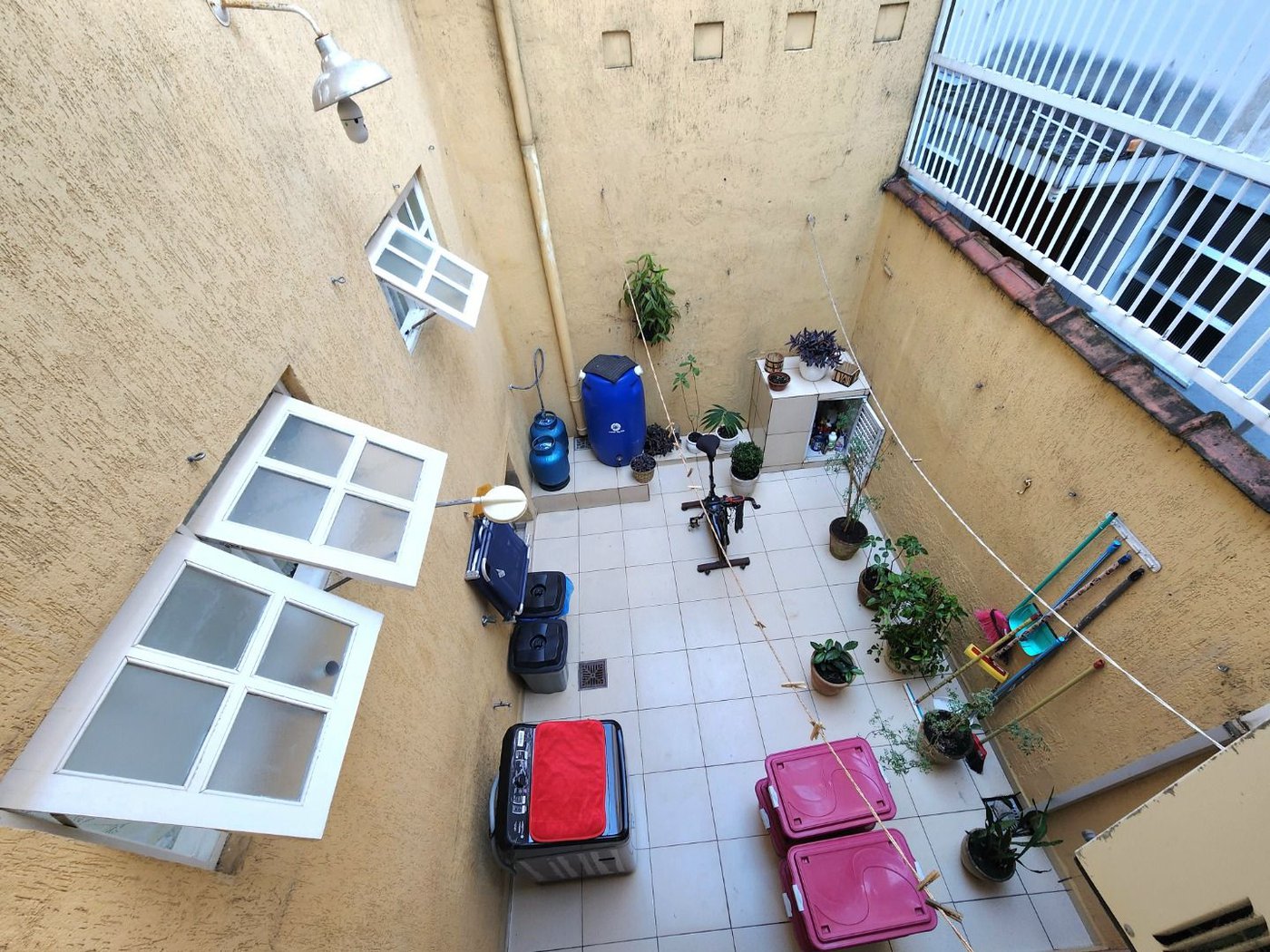 Casa próximo da praia com 3 dormitórios à venda, 128 m² por R$ 1.300.000 - Pompéia - Santos/SP