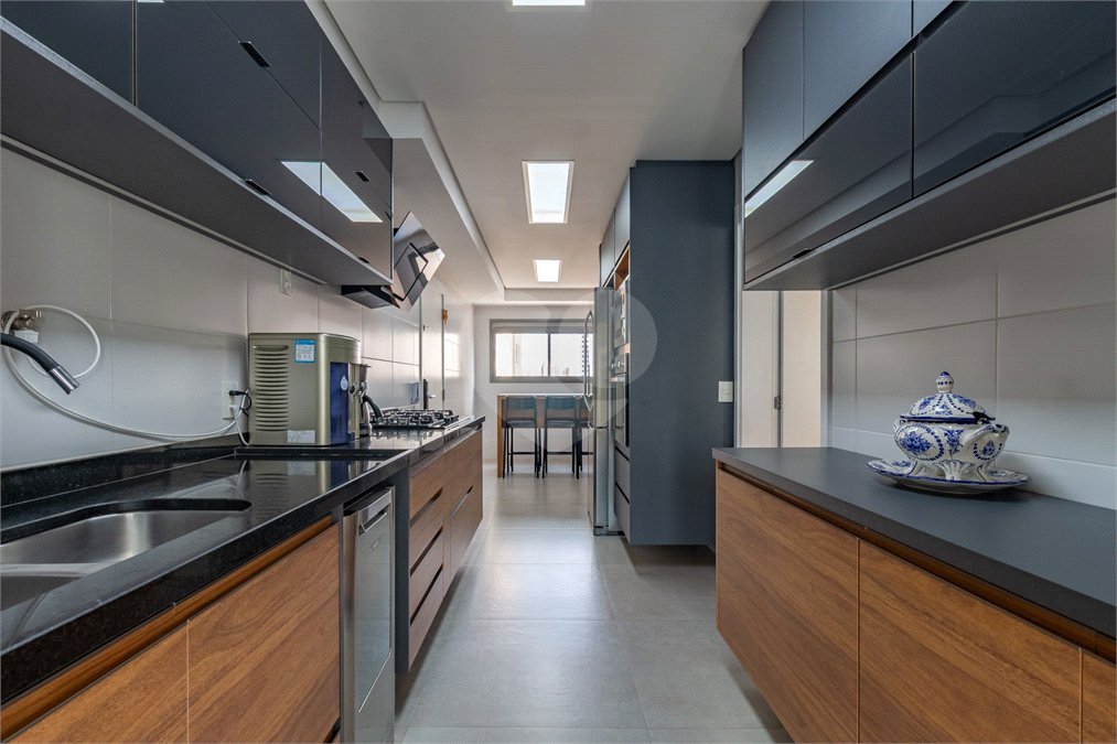 Apartamento à venda com 3 suítes em Brooklin, São Paulo, SP