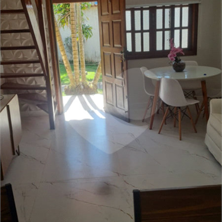 Casa em condomínio à venda com 2 quartos, sendo 1 suíte,  em Ogiva, Cabo Frio, RJ