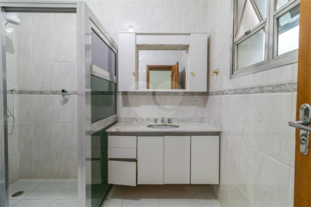 Casa à venda com 4 quartos, sendo 2 suítes, em Ipiranga, São Paulo, SP