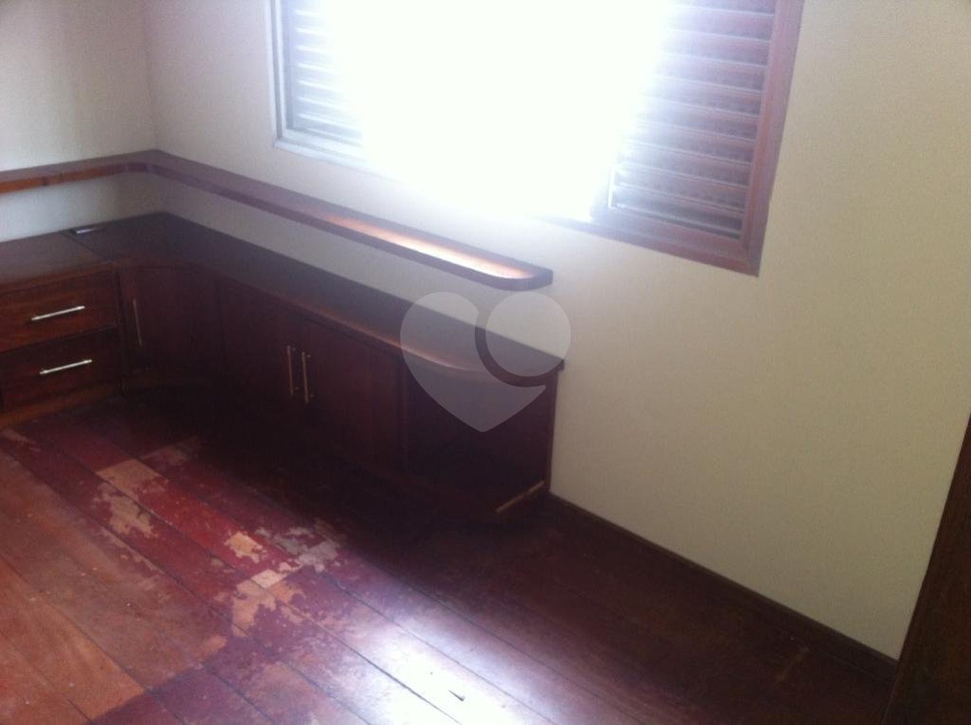 Sobrado à venda com 3 quartos, sendo 1 suíte, em Chora Menino, São Paulo, SP