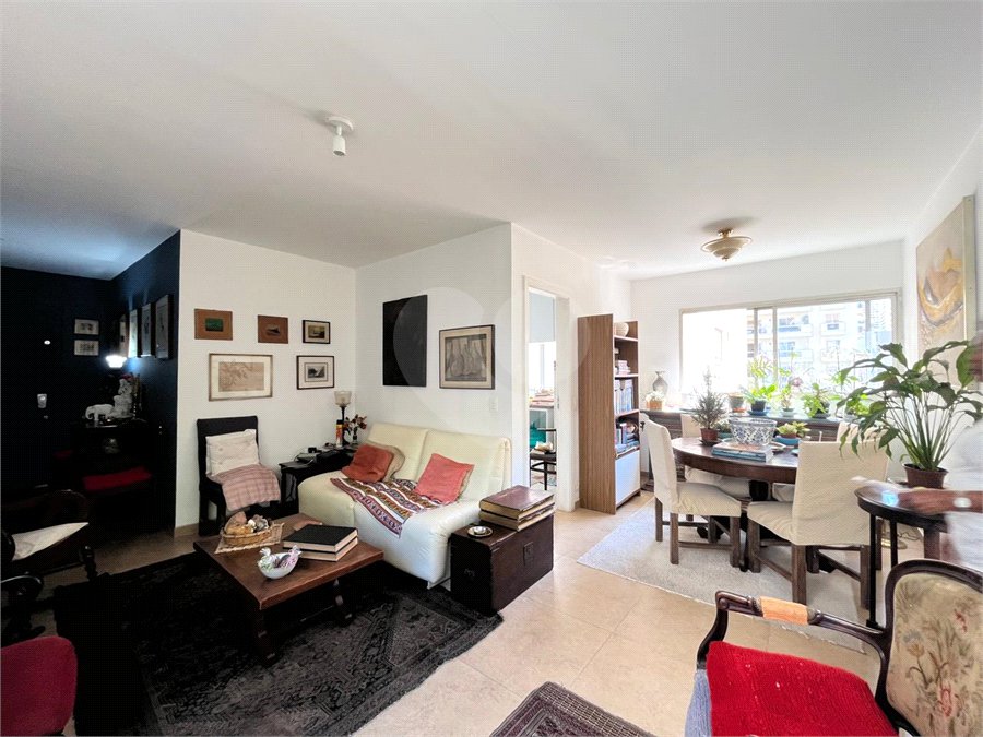Apartamento à venda com 3 quartos, sendo 2 suítes,  em Jardim Paulista, São Paulo, SP