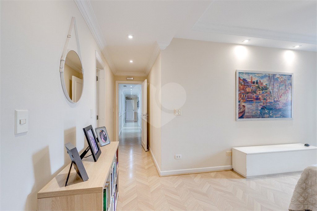Apartamento à venda com 4 suítes em Jardim Marajoara, São Paulo, SP