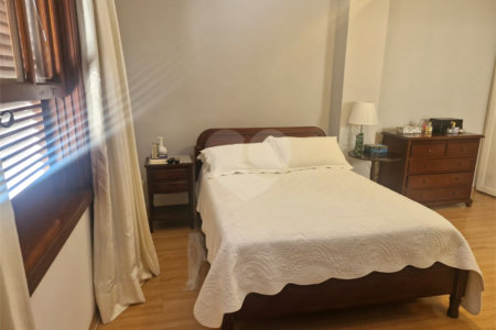 Casa à venda com 3 quartos, sendo 1 suíte, em Chácara Monte Alegre, São Paulo, SP
