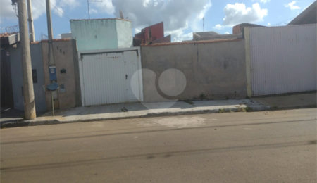 Casa à venda com 2 quartos em Jardim Embaré, São Carlos, SP