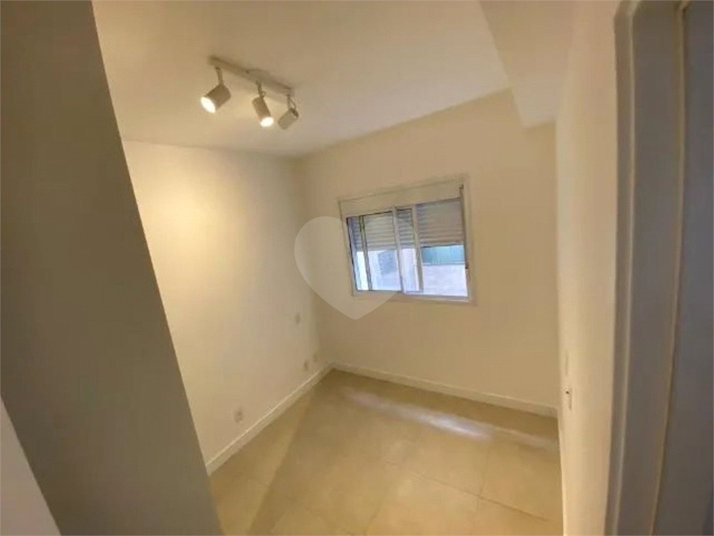 Studio á Venda 29m² - Santa Efigênia