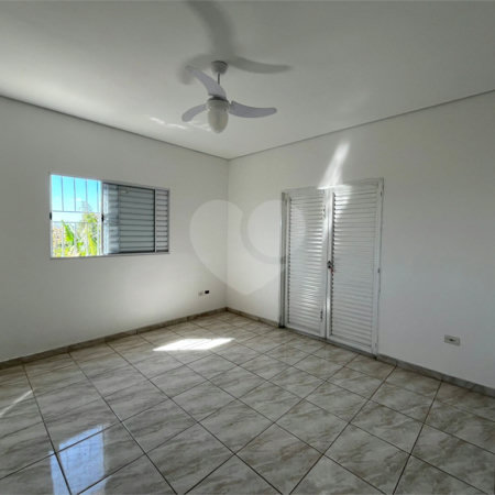 Casa à venda com 4 quartos, sendo 2 suítes, em Nova Cerejeira, Atibaia, SP