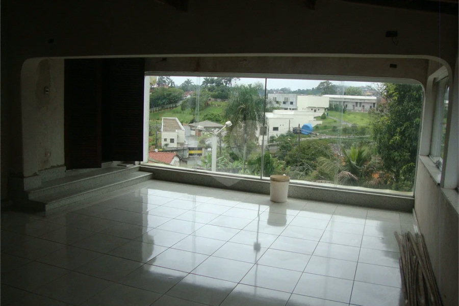 Chácara à venda com 5 quartos, sendo 2 suítes, em Jardim Arujá, Arujá, SP