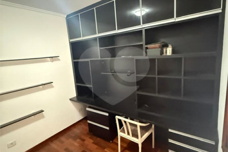 Casa à venda com 4 quartos, sendo 2 suítes,  no condomínio Arujá 5, Arujá - SP