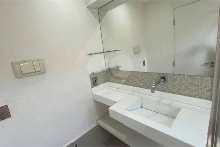 Apartamento à venda com 2 quartos, sendo 1 suíte,  em Carandiru, São Paulo, SP