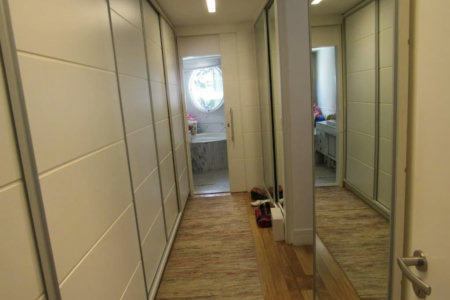 Apartamento à venda com 3 suítes em Real Parque, São Paulo, SP