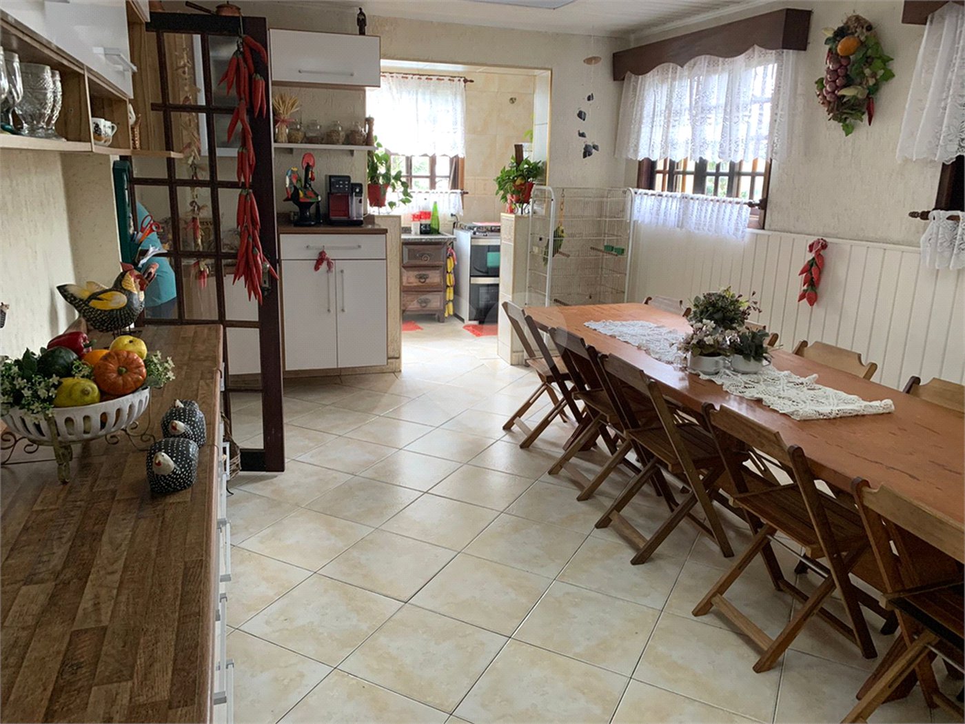 Sobrado à venda com 4 suítes em Tremembé, São Paulo, SP