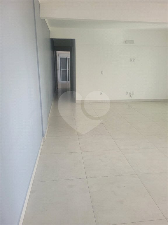 Apartamento à venda com 2 quartos, sendo 1 suíte, em Vila Teixeira, Salto, SP