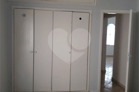 Casa à venda com 2 quartos no Centro, Itu, SP