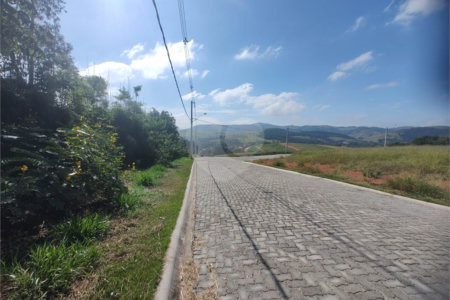 Terreno à venda no condomínio Residencial Solar São Judas Tadeu, Piracaia - SP