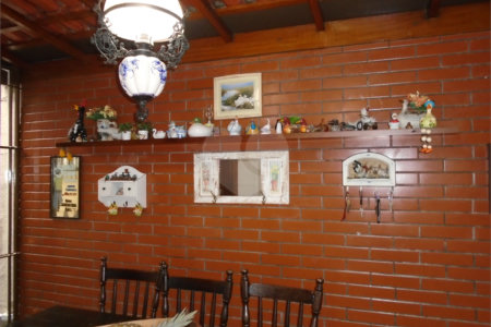 Casa Térrea à venda com 3 quartos, sendo 1 suíte,  em Alto da Boa Vista, São Paulo, SP