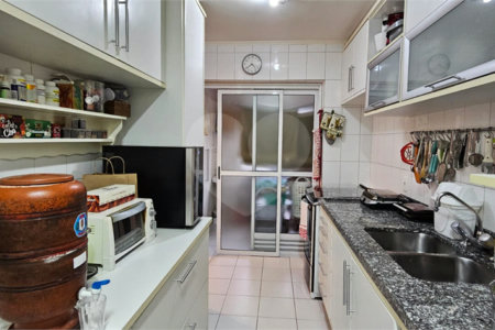 Apartamento à venda com 3 quartos, sendo 2 suítes, em Pinheiros, São Paulo, SP