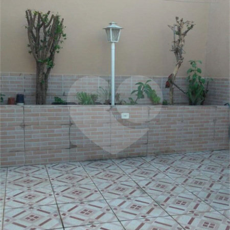 Sobrado à venda com 2 quartos em Jardim São José, Poá, SP