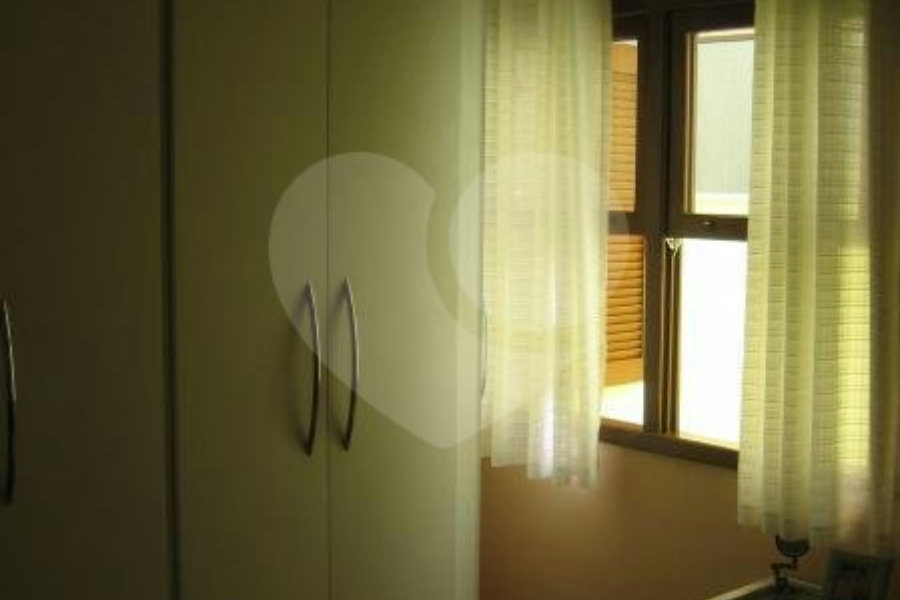 Sobrado à venda com 3 quartos, sendo 1 suíte, em Vila Ester (zona Norte), São Paulo, SP