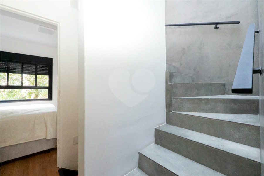 Casa em Condomínio | 98,40 m² | 2 Suítes | Rooftop com Jacuzzi | 2 Vagas | Porteira Fechada