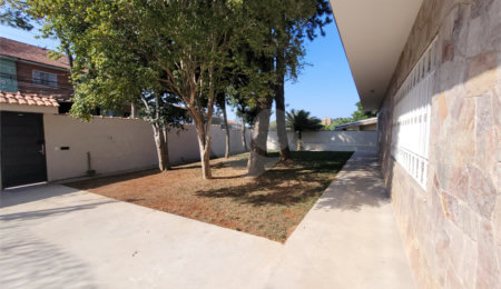 Casa Térrea à venda ou para alugar com 4 quartos, sendo 3 suítes,  em Horto Florestal, São Paulo, SP