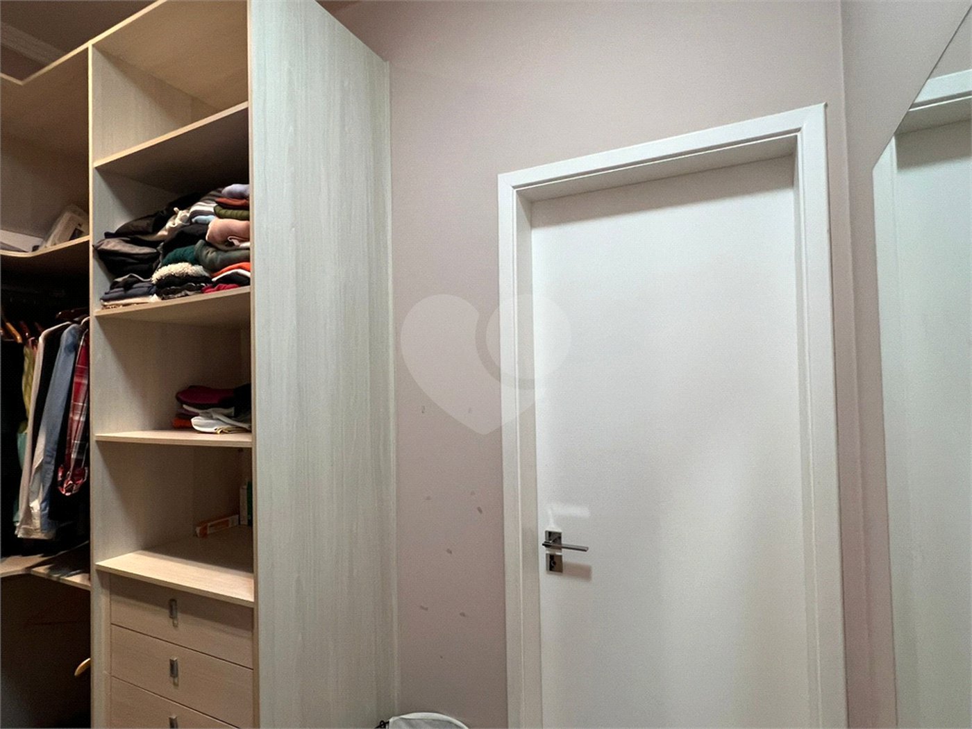 Casa à venda com 3 quartos, sendo 1 suíte,  no condomínio Golden Park Residence, Sorocaba - SP