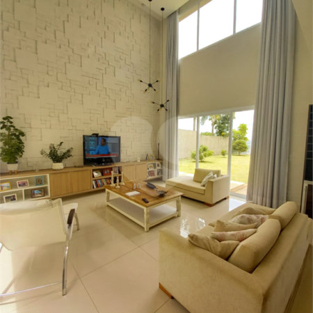 Casa à venda com 3 suítes no condomínio Alpes de Vinhedo, Vinhedo - SP