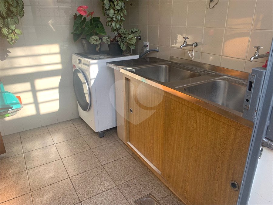 Casa à venda com 3 quartos, sendo 2 suítes,  no condomínio Village Davignon, Sorocaba - SP