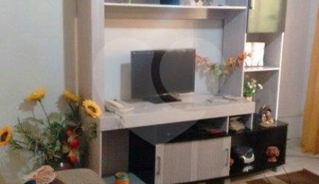 Casa à venda com 2 quartos, sendo 1 suíte, em Vila Constança, São Paulo, SP