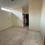 Casa à venda com 3 quartos, sendo 1 suíte, em Jardim Ártico, Araraquara, SP