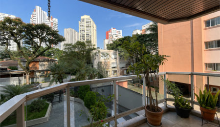Apartamento à venda com 3 quartos, sendo 1 suíte,  em Jardim Marajoara, São Paulo, SP