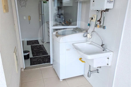 Apartamento à venda ou para alugar com 1 suíte em Vila Cordeiro, São Paulo, SP